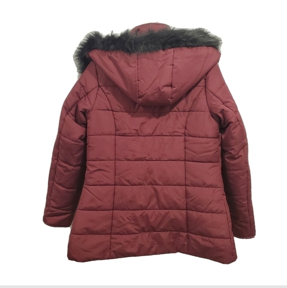 NEW Maralyn & Me Juniors' Hooded Burgundy Puffer - Picture 5 of 7